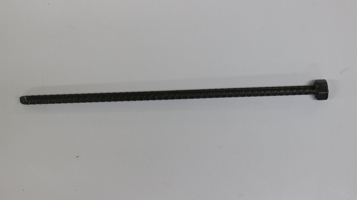 Steel Trap Stakes 400mm