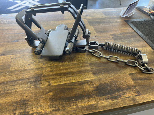 #3 Dogless Trap, 150 x 148 Rubber Jaw