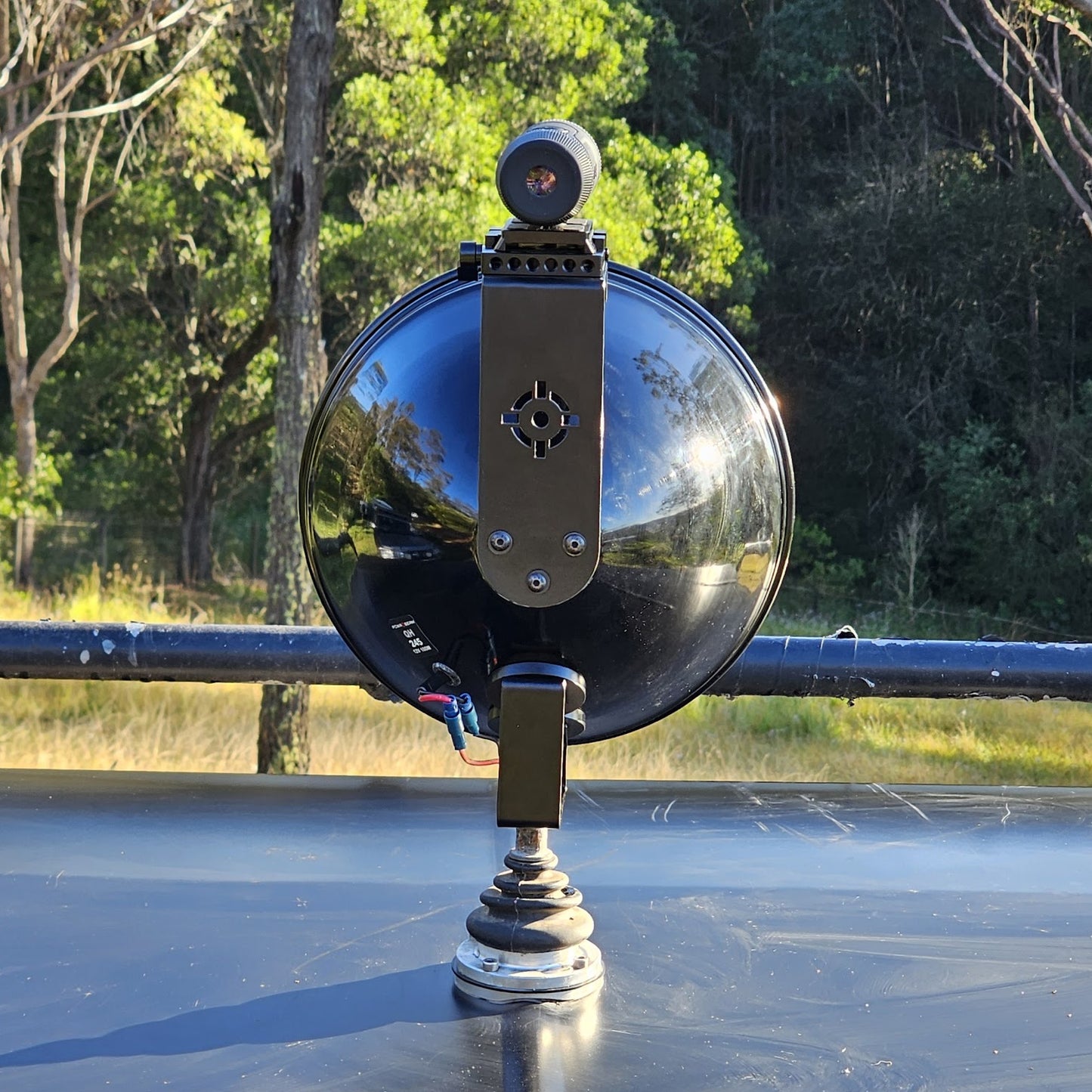 9" QH Spotlight w Thermal Mount